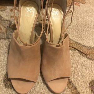 Vince Camuto Vevey heels